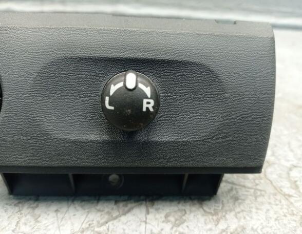 Mirror adjuster switch MITSUBISHI COLT VI (Z3_A, Z2_A)