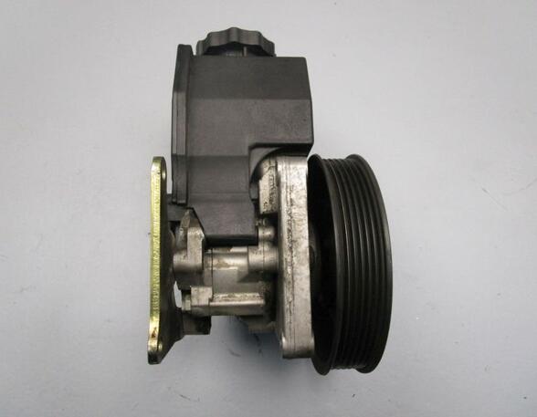 Power steering pump MERCEDES-BENZ C-Klasse (W202)