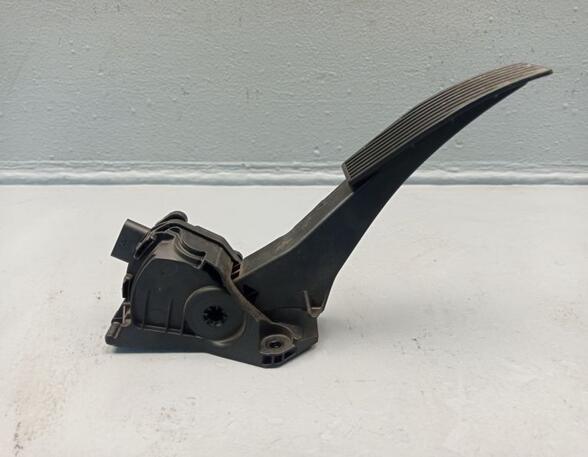 Accelerator pedal OPEL Astra K Sports Tourer (B16)