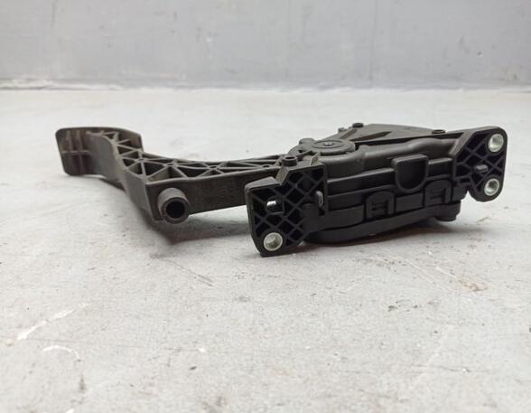 Accelerator pedal VW Golf IV Variant (1J5)