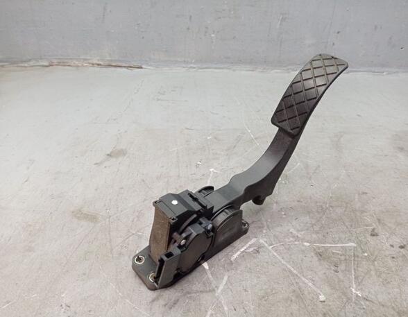 Accelerator pedal VW POLO (9N_)