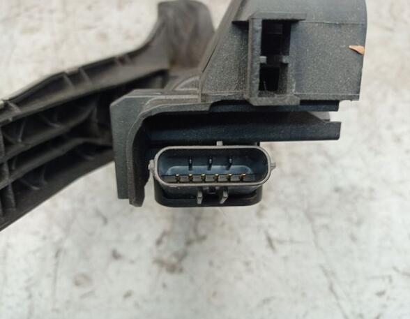 Accelerator pedal VW GOLF VI (5K1)