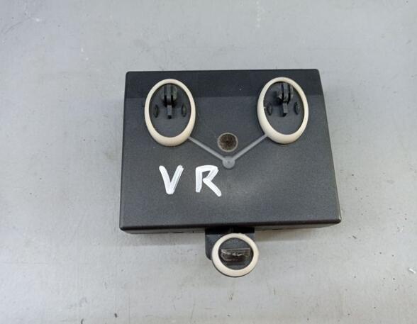 Control unit for door VW Touran (5T1)