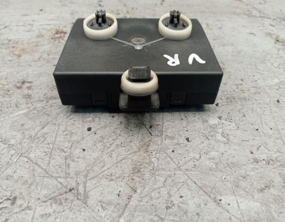 Control unit for door VW Golf Sportsvan (AM1, AN1)