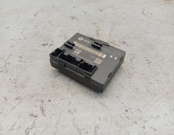 Control unit for door AUDI A6 (4F2, C6)