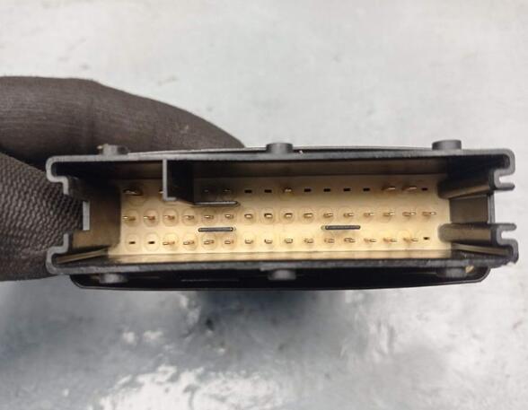 Control unit for door OPEL VECTRA C Estate (Z02)