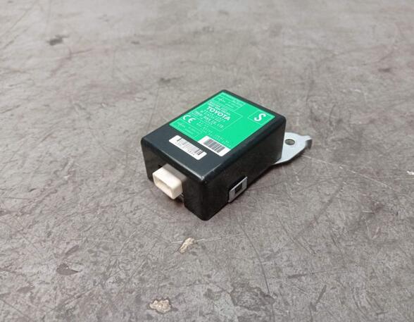 Control unit for door TOYOTA RAV 4 III (_A3_)