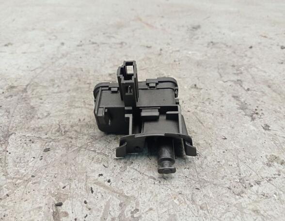 Servomotor for fuel filler flap SKODA FABIA III (NJ3)