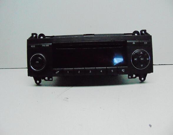 Autoradio  Audio 5 A1698200486002 (CD-Fach
Handyvorrüstung
Armlehne vorn)