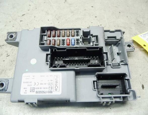 Fuse Box FORD KA (RU8)