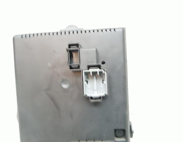 Fuse Box VOLVO V70 II (285)