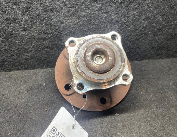 Wheel Hub MERCEDES-BENZ A-CLASS (W169)