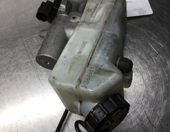 Brake Master Cylinder VW Transporter V Kasten (7EA, 7EH, 7HA, 7HH)