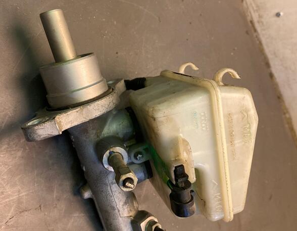 Brake Master Cylinder OPEL Astra H (L48)