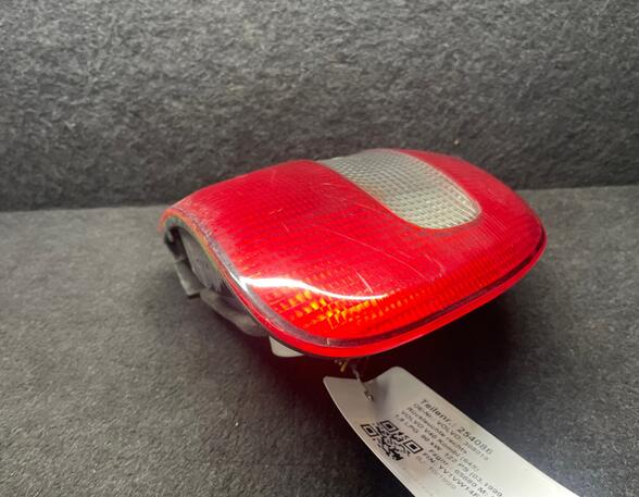 Combination Rearlight VOLVO V40 Estate (645)