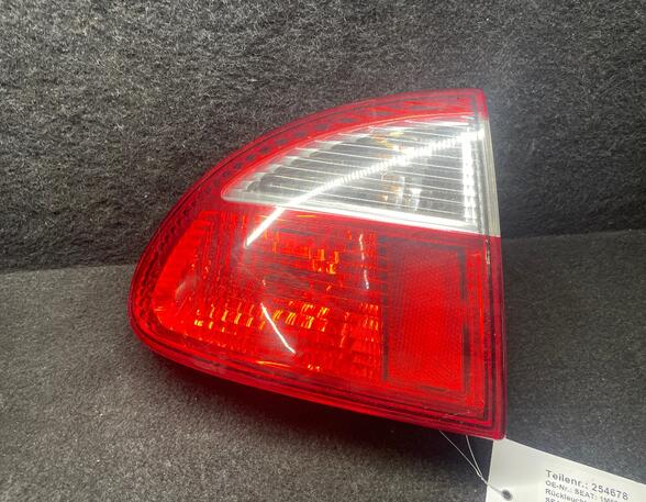 Combination Rearlight SEAT LEON (1M1)