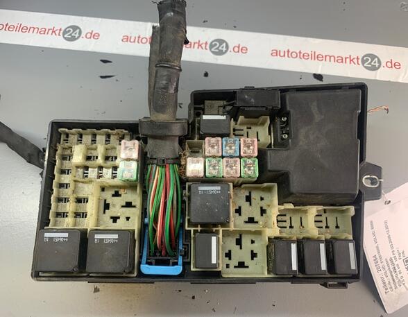 Fuse Box VOLVO V50 (MW)