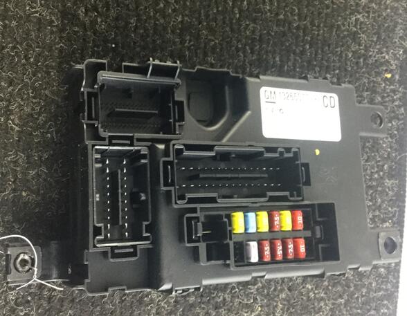 Fuse Box OPEL Corsa D (S07)