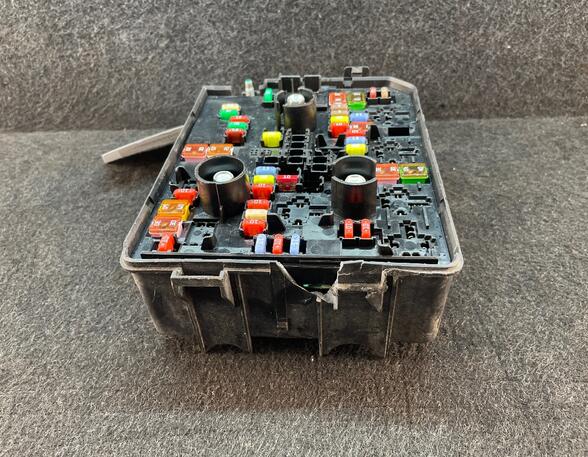 Fuse Box OPEL CORSA E (X15)