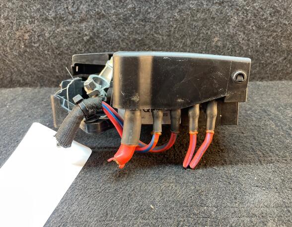 Fuse Box OPEL ASTRA J (P10)