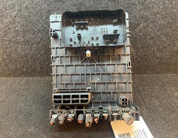 Fuse Box VW PASSAT (362)