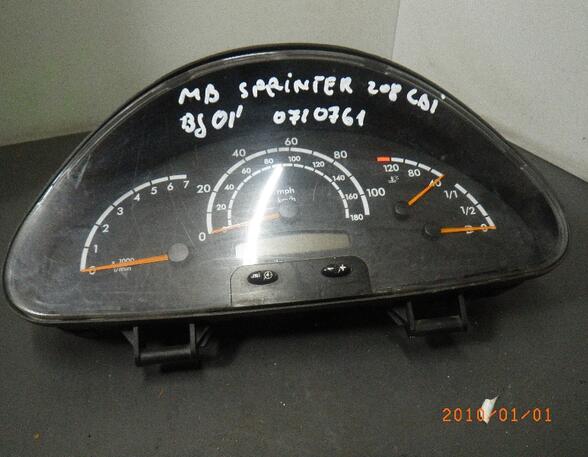 Speedometer MERCEDES-BENZ Sprinter 2-T Kasten (B901, B902)