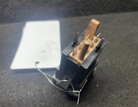 Switch for seat heating AUDI A3 (8L1)