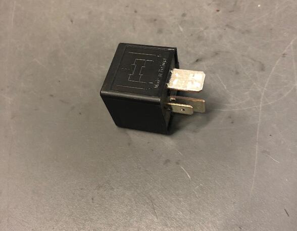 Wash Wipe Interval Relay VW Golf III (1H1)