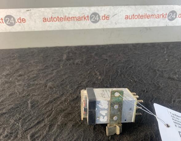 Wash Wipe Interval Relay MERCEDES-BENZ E-Klasse (W124), MERCEDES-BENZ 124 Stufenheck (W124)