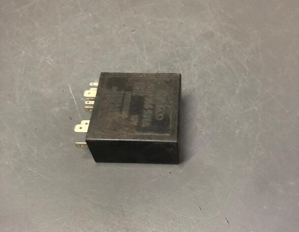 Wash Wipe Interval Relay AUDI A4 (8D2, B5)