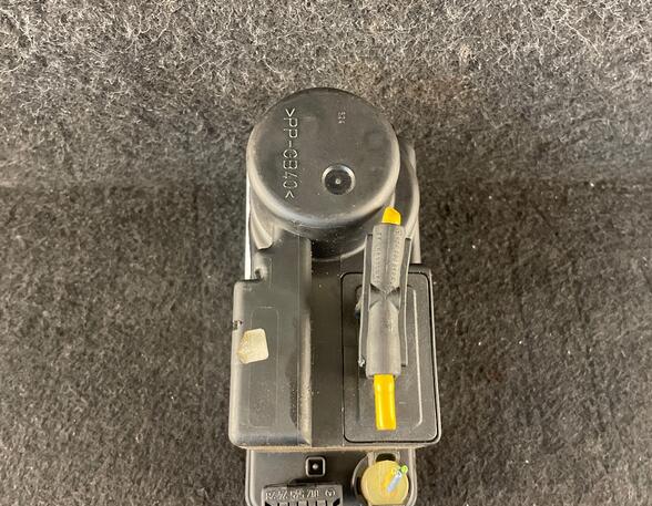 Central Locking Pump MERCEDES-BENZ 124 Saloon (W124)