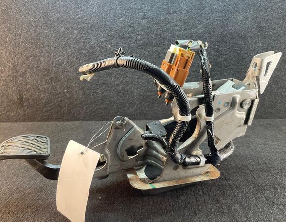 Pedal Assembly NISSAN MICRA IV (K13_)