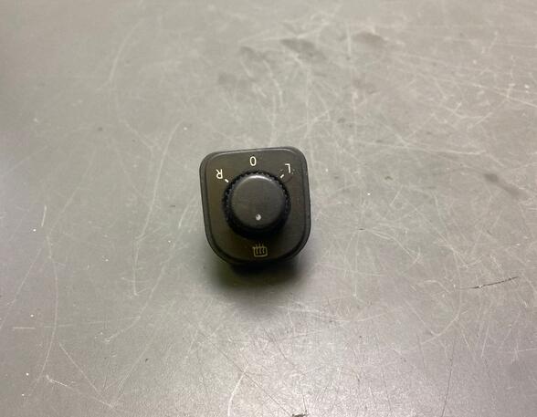 Mirror adjuster switch VW Golf V (1K1)