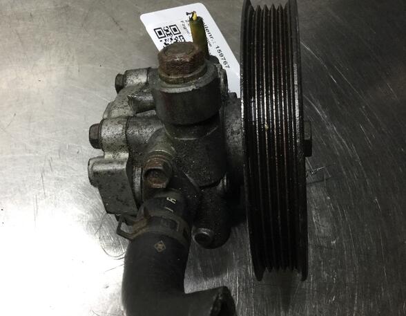 Power steering pump MITSUBISHI Galant VIII Kombi (EA)