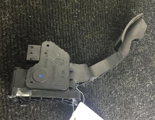 Accelerator pedal OPEL Corsa D (S07)