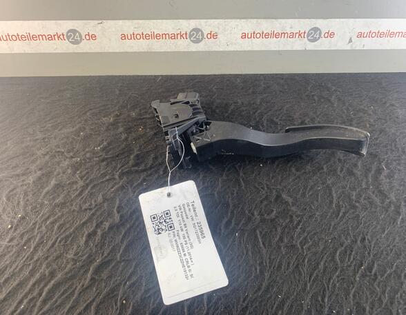 Accelerator pedal VW Passat Variant (3G5, CB5)