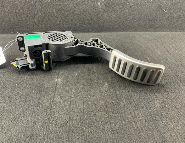 Accelerator pedal SKODA Fabia II (542)