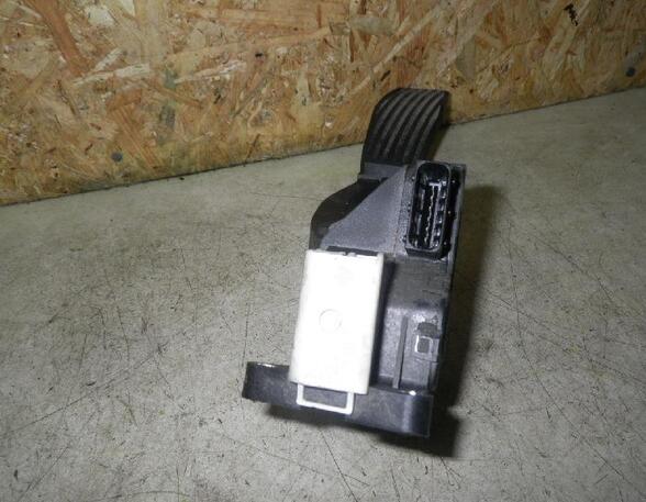 Accelerator pedal OPEL CORSA D (S07)