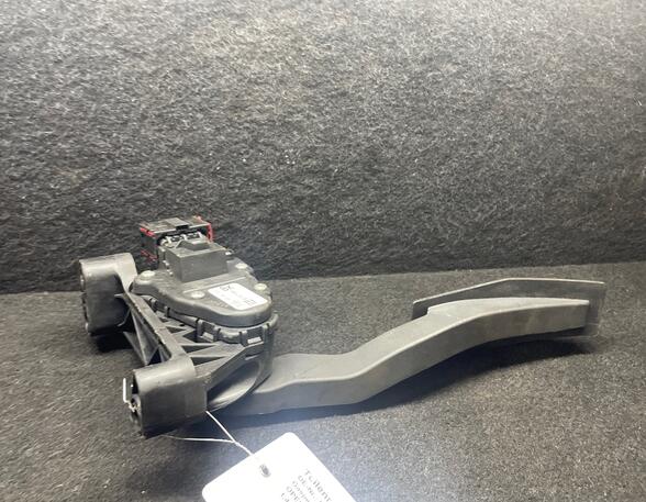 Accelerator pedal OPEL ASTRA H (A04)