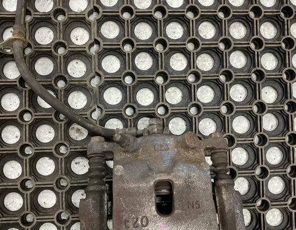 Bremssattel Bremsträger links vorne SUZUKI Celerio LF 55102-84M00-999