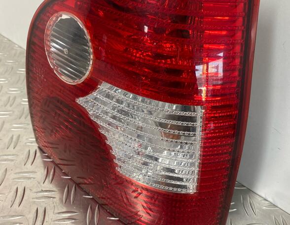 Combination Rearlight VW POLO (9N_), VW POLO Saloon (9A4, 9A2, 9N2, 9A6)