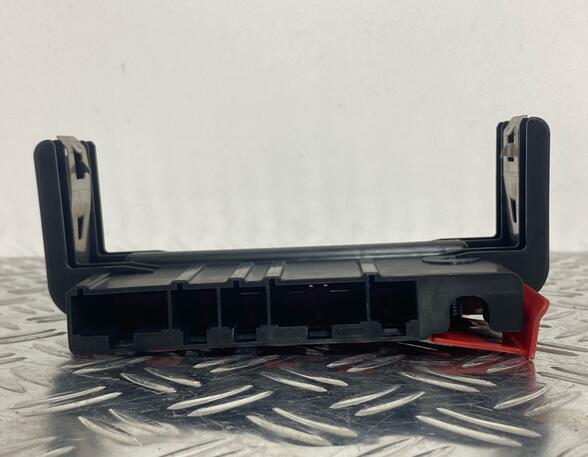 Fuse Box BMW 3 Coupe (E92), BMW 3 Touring (E91)