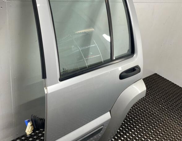 Door JEEP CHEROKEE (KJ)