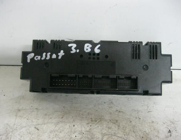 Air Conditioning Control Unit VW Passat Variant (3B6)