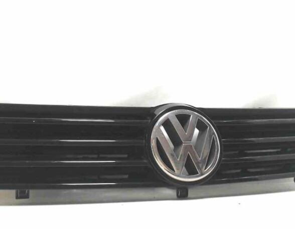 Kühlergrill schwarz lackiert - mit Emblem - kleine Lackfehler VW POLO (6N2) 1.4 44 KW