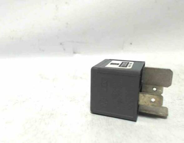 Wash Wipe Interval Relay AUDI A4 (8D2, B5)