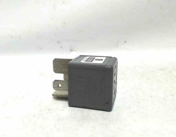 Wash Wipe Interval Relay AUDI A4 (8D2, B5)