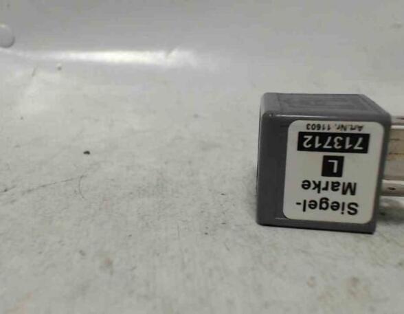 Wash Wipe Interval Relay AUDI A4 (8D2, B5)