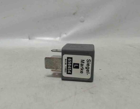 Wash Wipe Interval Relay AUDI A6 Allroad (4FH, C6), AUDI A6 Avant (4F5, C6)