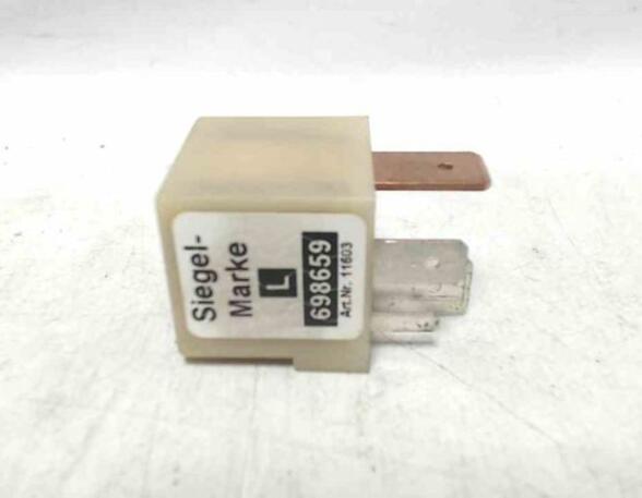 Wash Wipe Interval Relay VW BORA (1J2)